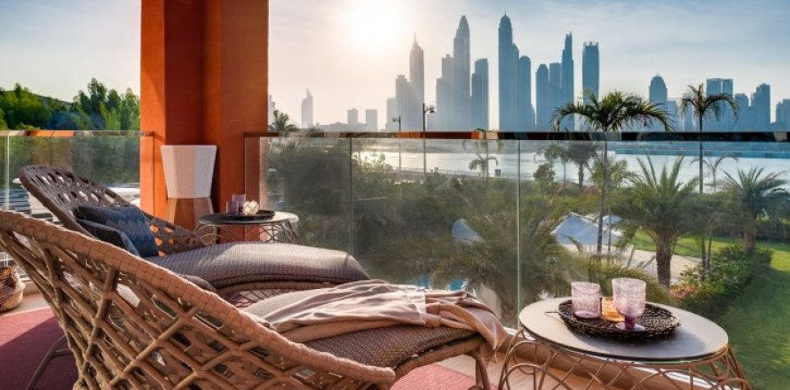 Vilë në Palm Jumeirah, Dubai, Emiratet e Bashkuara Arabe 8 dhoma gjumi, 865 m2. № 6597
