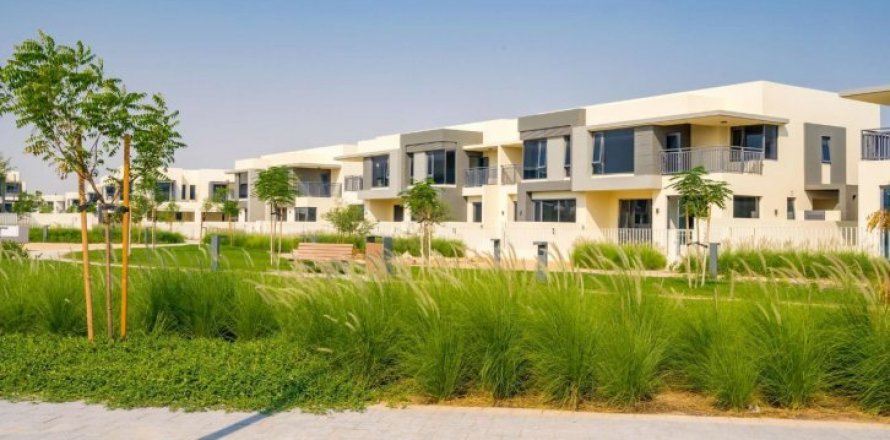 Shtëpi në qytet në Dubai Hills Estate, Emiratet e Bashkuara Arabe 4 dhoma gjumi, 230 m2. № 6654