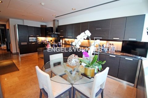 Apartament në LE REVE në Dubai Marina, Emiratet e Bashkuara Arabe 4 dhoma gjumi, 585.93 m2. № 19541 - Foto 7