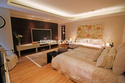 Apartament në LE REVE në Dubai Marina, Emiratet e Bashkuara Arabe 4 dhoma gjumi, 585.93 m2. № 19541 - Foto 8