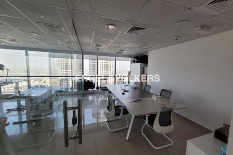 Zyrë në Jumeirah Lake Towers, Dubai, Emiratet e Bashkuara Arabe 102.66 m2. № 20170 - Foto 1