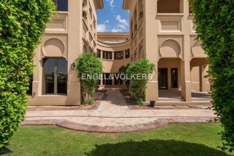 Vilë në Palm Jumeirah, Dubai, Emiratet e Bashkuara Arabe 6 dhoma gjumi, 1245.26 m2. № 20191 - Foto 20