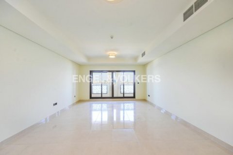 Apartament në BALQIS RESIDENCE në Palm Jumeirah, Dubai, Emiratet e Bashkuara Arabe 2 dhoma gjumi, 179.12 m2. № 22061 - Foto 11