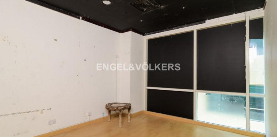 Zyrë në Business Bay, Dubai, Emiratet e Bashkuara Arabe 181.72 m2. № 20991