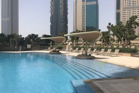 Apartament në BURJ VISTA në Dubai, Emiratet e Bashkuara Arabe 3 dhoma gjumi, 178.47 m2. № 23212 - Foto 9