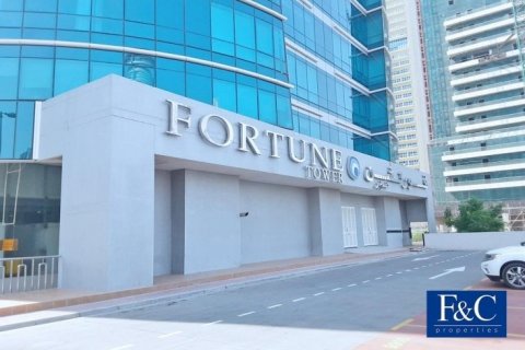 Zyrë në Jumeirah Lake Towers, Dubai, Emiratet e Bashkuara Arabe 79.4 m2. № 44878 - Foto 7