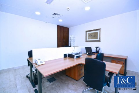 Zyrë në Sheikh Zayed Road, Dubai, Emiratet e Bashkuara Arabe 127.8 m2. № 44808 - Foto 10