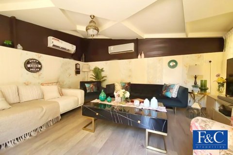 Shtëpi në qytet në DAMAC Hills (Akoya by DAMAC), Dubai, Emiratet e Bashkuara Arabe 4 dhoma gjumi, 406 m2. № 44809 - Foto 9