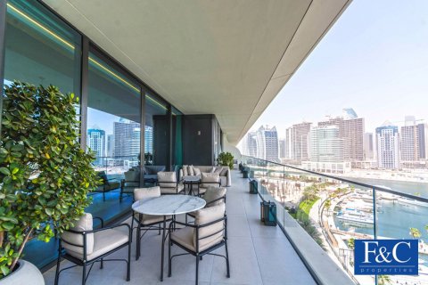 Apartament në DORCHESTER COLLECTION në Business Bay, Dubai, Emiratet e Bashkuara Arabe 4 dhoma gjumi, 724.4 m2. № 44742 - Foto 9