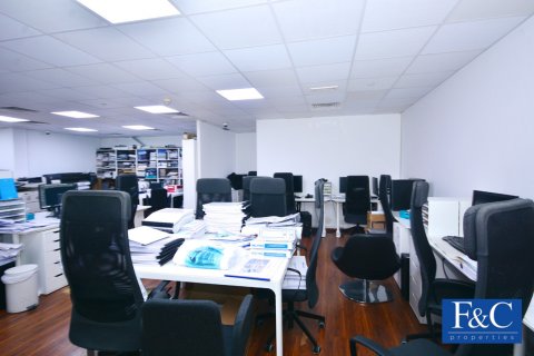 Zyrë në Business Bay, Dubai, Emiratet e Bashkuara Arabe 132.2 m2. № 44936 - Foto 11