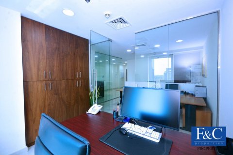 Zyrë në Sheikh Zayed Road, Dubai, Emiratet e Bashkuara Arabe 127.8 m2. № 44808 - Foto 14