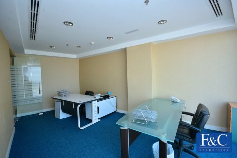 Zyrë në Business Bay, Dubai, Emiratet e Bashkuara Arabe 188.6 m2. № 44901 - Foto 3