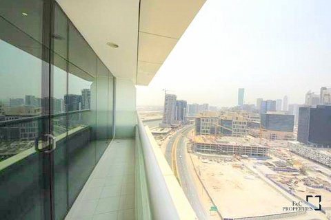 Apartament në WATER'S EDGE në Business Bay, Dubai, Emiratet e Bashkuara Arabe 1 dhomë, 49.1 m2. № 45172 - Foto 10