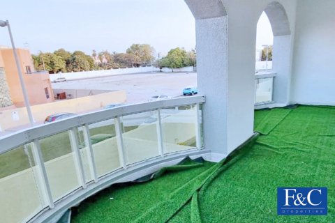 Vilë në Jumeirah, Dubai, Emiratet e Bashkuara Arabe 5 dhoma gjumi, 650.3 m2. № 44978 - Foto 9