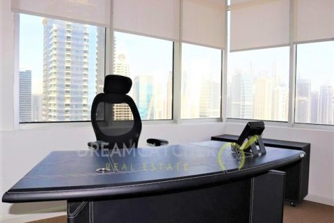 Zyrë në Jumeirah Lake Towers, Dubai, Emiratet e Bashkuara Arabe 111.48 m2. № 35356 - Foto 2