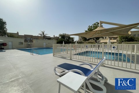 Vilë në The Springs, Dubai, Emiratet e Bashkuara Arabe 3 dhoma gjumi, 255.1 m2. № 44714 - Foto 22