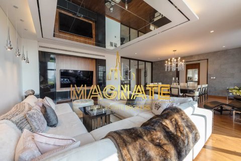 Vilë në Jumeirah Beach Residence, Dubai, Emiratet e Bashkuara Arabe 4 dhoma gjumi, 325 m2. № 50257 - Foto 5