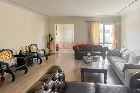 Vilë në Meadows, Dubai, Emiratet e Bashkuara Arabe 3 dhoma gjumi, 508 m2. № 50156 - Foto 3