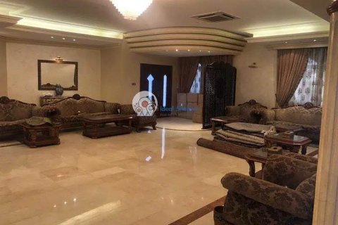 Vilë në Al Twar, Dubai, Emiratet e Bashkuara Arabe 9 dhoma gjumi, 510 m2. № 50141 - Foto 6