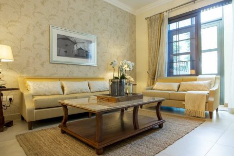 Apartament në QAMAR APARTMENTS në Al Muhaisnah, Dubai, Emiratet e Bashkuara Arabe 1 dhomë gjumi, 86 m2. № 58722 - Foto 6