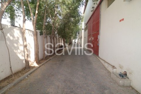 Kampi i Punës në Ajman, Emiratet e Bashkuara Arabe 3750 m2. № 74365 - Foto 11