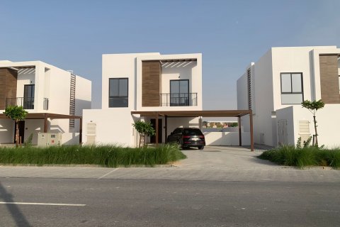 Shtëpi në qytet në Al Ghadeer, Abu Dhabi, Emiratet e Bashkuara Arabe 2 dhoma gjumi, 124 m2. № 67778 - Foto 1