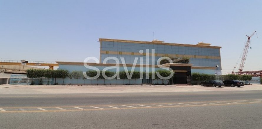 Fabrikë në Hamriyah Free Zone, Sharjah, Emiratet e Bashkuara Arabe 10999.9 m2. № 74359