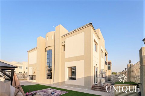 Vilë në Living Legends, Dubai, Emiratet e Bashkuara Arabe 6 dhoma gjumi, 390.2 m2. № 74046 - Foto 27