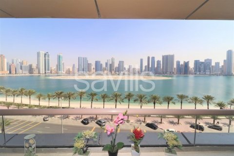 Apartament në Al Khan, Sharjah, Emiratet e Bashkuara Arabe 3 dhoma gjumi, 246.7 m2. № 76051 - Foto 1