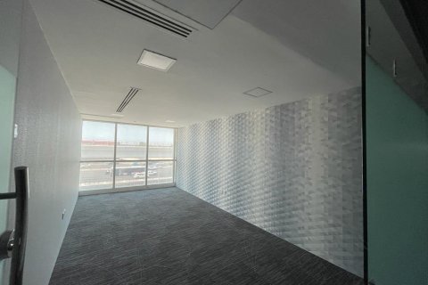 Zyrë në Al Quoz, Dubai, Emiratet e Bashkuara Arabe 7427.10 m2. № 80706 - Foto 5