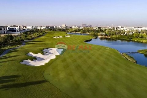 Vilë në Dubai Hills Estate, Emiratet e Bashkuara Arabe 6 dhoma gjumi, 1240 m2. № 78329 - Foto 2
