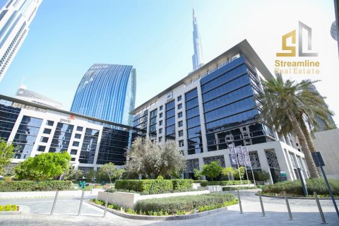 Zyrë në Dubai, Emiratet e Bashkuara Arabe 301.00 m2. № 79543 - Foto 7