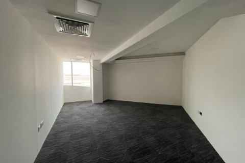 Zyrë në Al Quoz, Dubai, Emiratet e Bashkuara Arabe 7427.10 m2. № 80706 - Foto 12