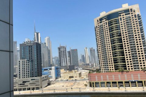 Apartament në Business Bay, Dubai, Emiratet e Bashkuara Arabe 1 dhomë gjumi, 1099 m2. № 79854 - Foto 14
