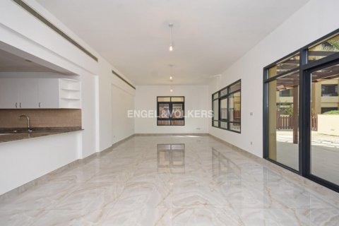 شقة للإيجار في ذا فيوز، دبي، الإمارات العربية المتحدة 3 غرفة نوم ، 192.87 متر مربع ، رقم 17948 - photo 1