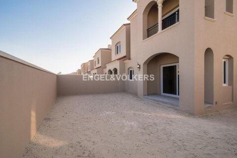 تاون هاوس للبيع في Serena، دبي، الإمارات العربية المتحدة 3 غرفة نوم ، 174.47 متر مربع ، رقم 21665 - photo 1