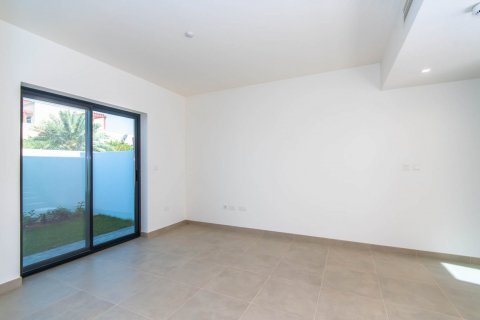 تاون هاوس للبيع في Al Ghadeer، أبو ظبي، الإمارات العربية المتحدة 2 غرفة نوم ، 124 متر مربع ، رقم 76472 - photo 9