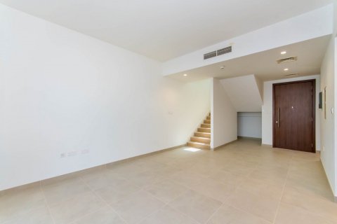 تاون هاوس للبيع في Al Ghadeer، أبو ظبي، الإمارات العربية المتحدة 2 غرفة نوم ، 124 متر مربع ، رقم 76472 - photo 3