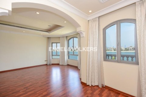 Vila v Palm Jumeirah, Dubai, SAE 4 ložnice, 624.02 m² Č.: 17954 - fotografie 9