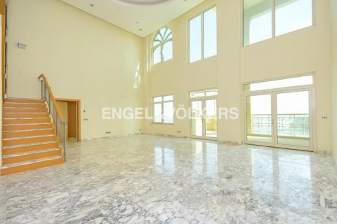 Střešní byt v Palm Jumeirah, Dubai, SAE 4 ložnice, 487.64 m² Č.: 18167 - fotografie 3