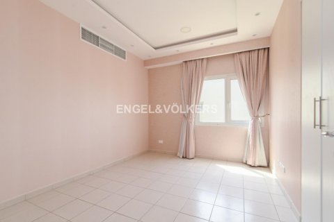 Vila v Meadows, Dubai, SAE 4 ložnice, 540.04 m² Č.: 18050 - fotografie 5