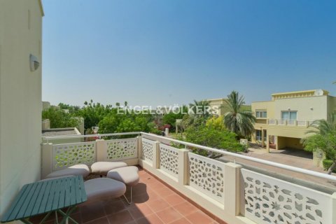 Vila v Meadows, Dubai, SAE 4 ložnice, 540.04 m² Č.: 18050 - fotografie 6