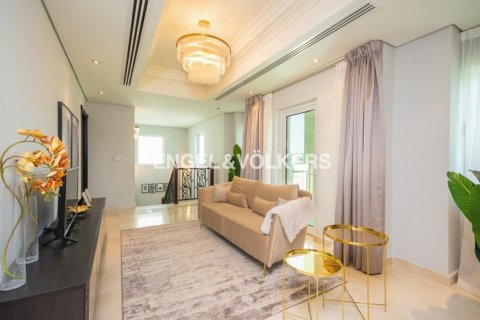 Vila v Al Furjan, Dubai, SAE 4 ložnice, 455.22 m² Č.: 19484 - fotografie 8