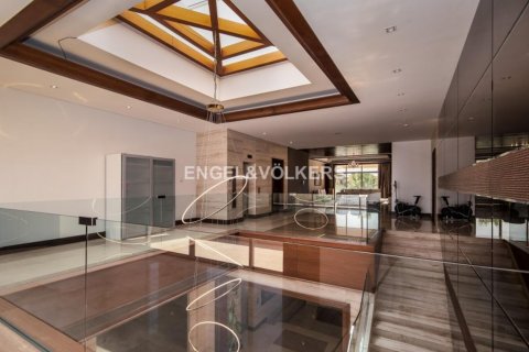 Vila v Emirates Hills, Dubai, SAE 6 ložnice, 1114.83 m² Č.: 18424 - fotografie 17