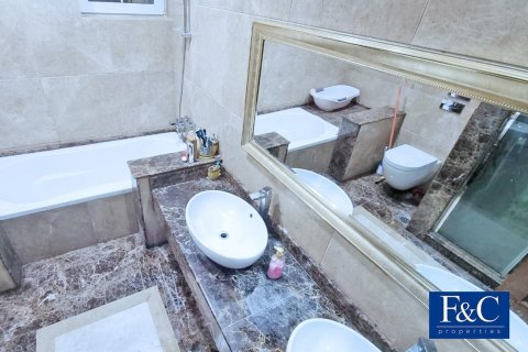 Vila v Al Quoz, Dubai, SAE 5 ložnice, 929 m² Č.: 44980 - fotografie 8