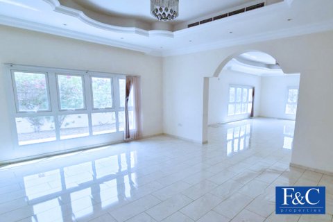 Vila v Umm Suqeim, Dubai, SAE 5 ložnice, 1419.5 m² Č.: 44574 - fotografie 7