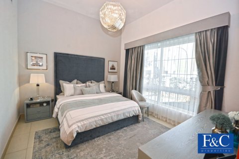 Vila v Nadd Al Sheba, Dubai, SAE 4 ložnice, 470.6 m² Č.: 44890 - fotografie 11