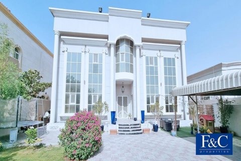 Vila v Al Quoz, Dubai, SAE 5 ložnice, 929 m² Č.: 44980 - fotografie 1