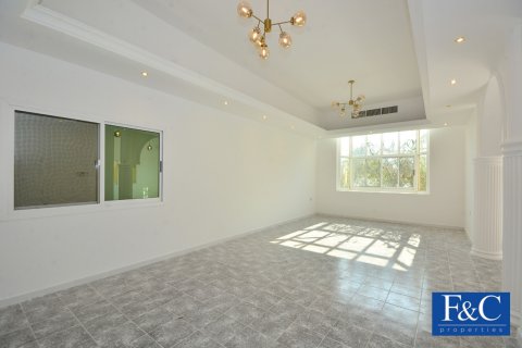 Vila v Umm Suqeim, Dubai, SAE 5 ložnice, 875.8 m² Č.: 44875 - fotografie 6