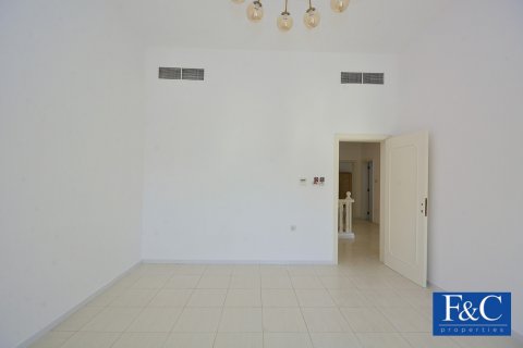Vila v Umm Suqeim, Dubai, SAE 5 ložnice, 875.8 m² Č.: 44875 - fotografie 19